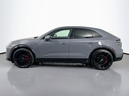 Certified 2025 Porsche Macan Turbo Electric image 2