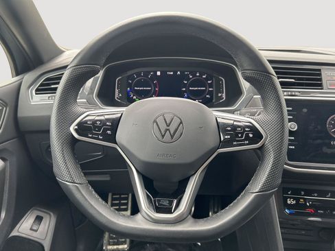 Used 2024 Volkswagen Tiguan SEL R-Line w/ MDO Package, Two-Row AWD/4WD image 16