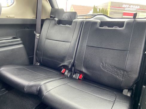 Used 2017 Mitsubishi Outlander SEL image 17