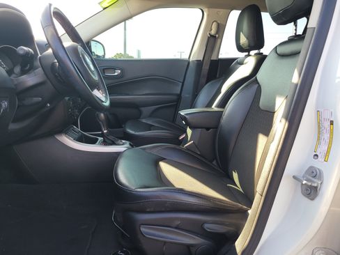 Used 2020 Jeep Compass Latitude FWD image 16