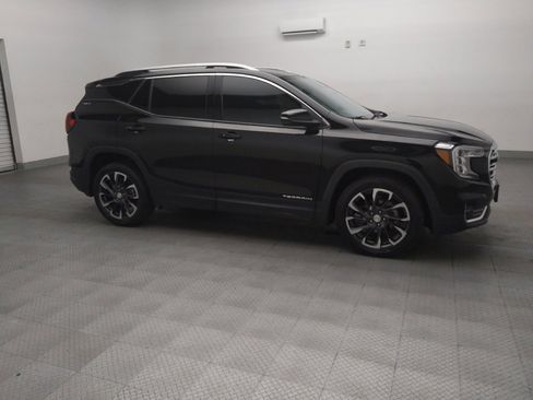Used 2022 GMC Terrain SLT w/ Infotainment Package II AWD/4WD image 11