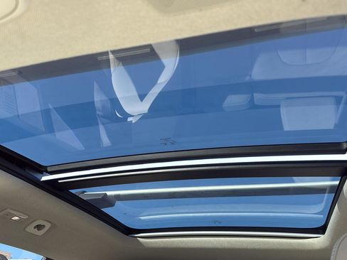 Used 2023 Volvo XC40 B5 Plus w/ Protection Package Premier image 22