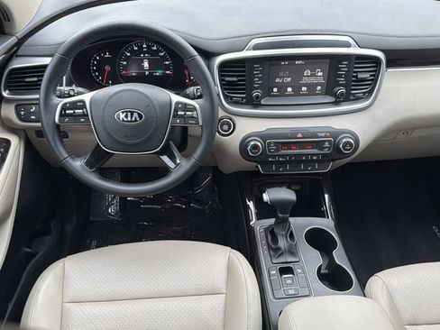 Used 2020 Kia Sorento EX FWD image 23