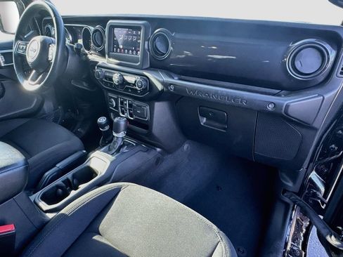Certified 2022 Jeep Wrangler Unlimited Sport AWD/4WD image 31