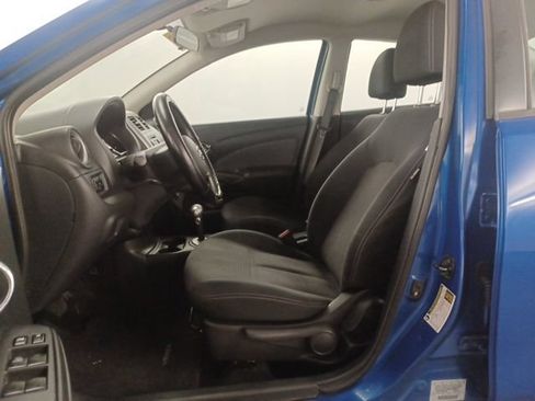 Used 2014 Nissan Versa SV FWD image 17