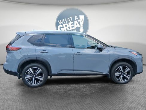 Used 2024 Nissan Rogue SL w/ SL Premium Package AWD/4WD image 2