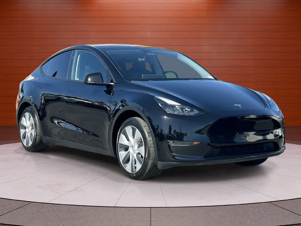 Used 2023 Tesla Model Y 2WD image 5