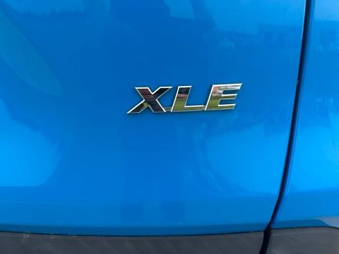 Used 2021 Toyota RAV4 XLE FWD image 29