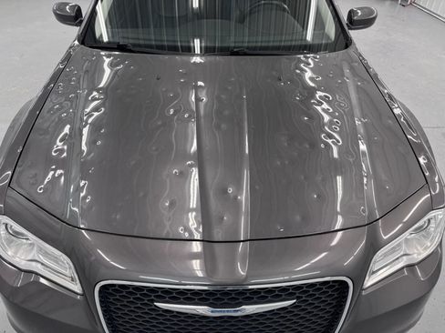 Used 2015 Chrysler 300 Limited RWD image 16