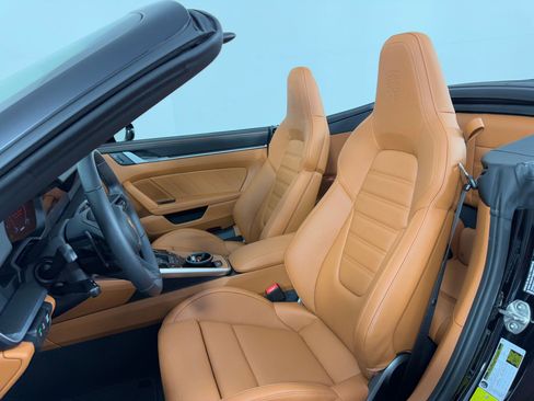 Certified 2026 Porsche 911 Carrera 4S image 5