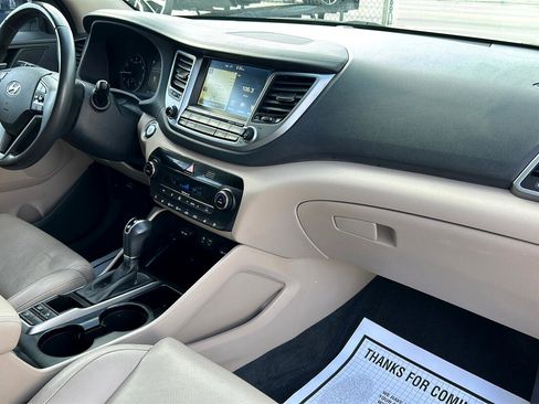 Used 2016 Hyundai Tucson Limited w/ Option Group 03 image 16