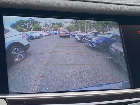 Used 2019 Cadillac XT5 Luxury FWD image 16