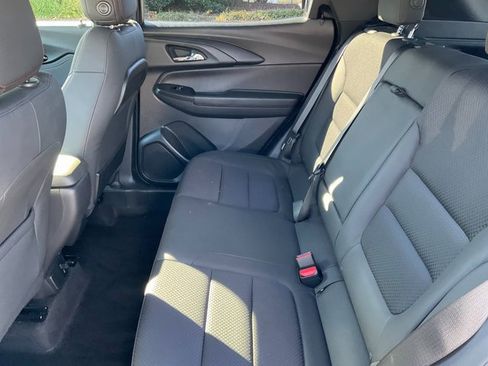Used 2023 Chevrolet TrailBlazer RS w/ Sun and Liftgate Package image 16