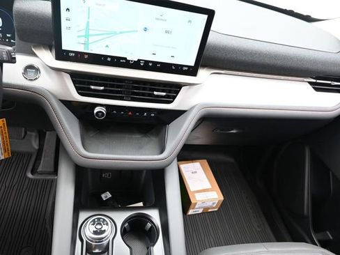 New 2026 Ford Explorer Active w/ Active Comfort Package image 23