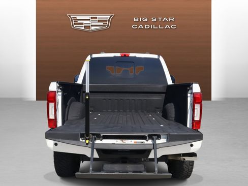 Used 2021 Ford F250 Platinum w/ FX4 Off-Road Package image 9