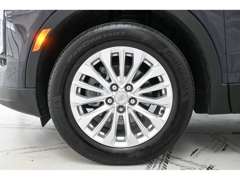 Certified 2024 Cadillac XT4 Luxury w/ Cold Weather Package image 22