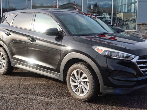 Used 2018 Hyundai Tucson SE image 4