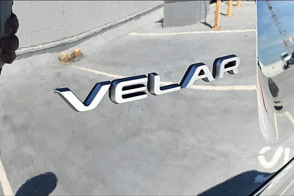 New 2026 Land Rover Range Rover Velar S AWD/4WD image 9
