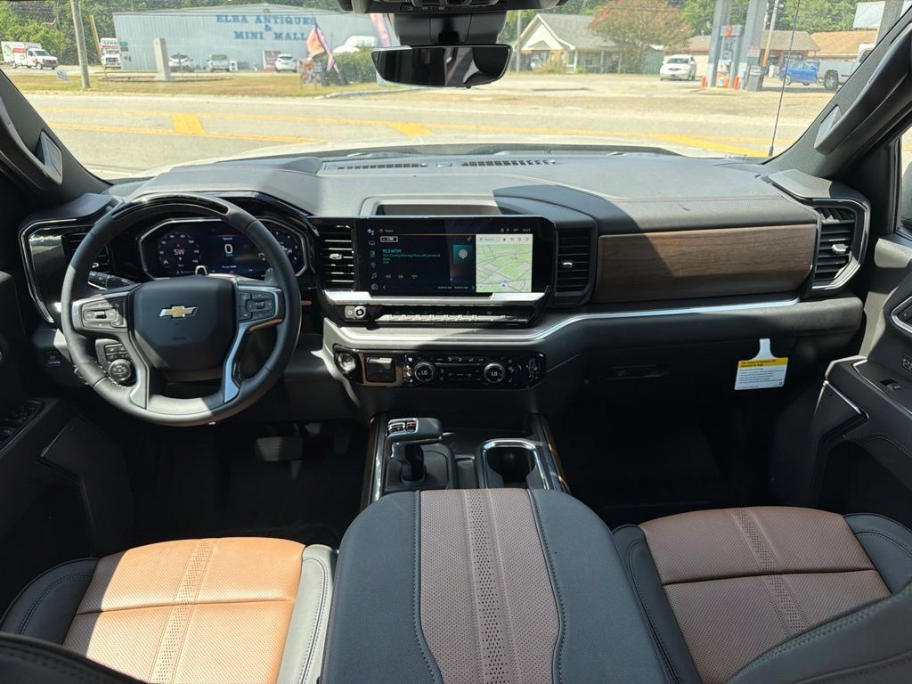 New 2026 Chevrolet Silverado 1500 High Country AWD/4WD image 17