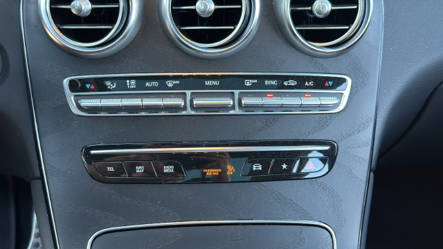 Used 2020 Mercedes-Benz GLC 300 image 20