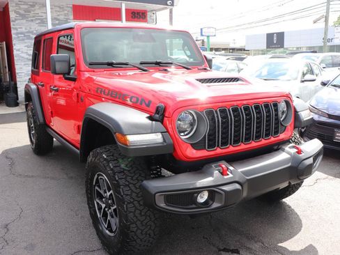 Used 2026 Jeep Wrangler Unlimited Rubicon AWD/4WD image 7