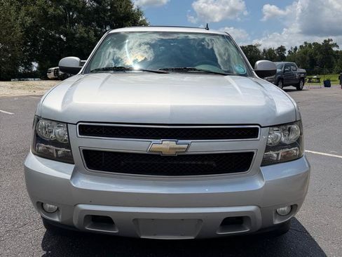 Used 2010 Chevrolet Tahoe LT RWD image 2