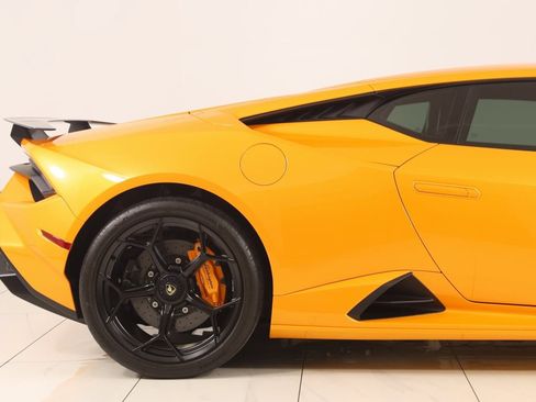 Used 2023 Lamborghini Huracan Tecnica image 72
