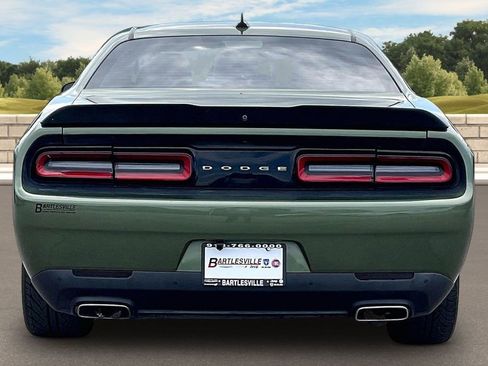 Used 2018 Dodge Challenger SXT Plus RWD image 4