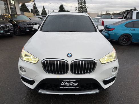 Used 2017 BMW X1 xDrive28i image 11