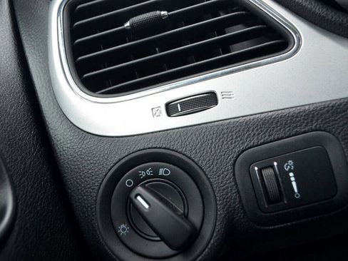 Used 2014 Dodge Journey American Value Package w/ Flexible Seating Group image 28