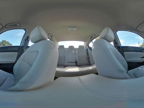 Used 2025 Nissan Altima 2.5 SV FWD image 43