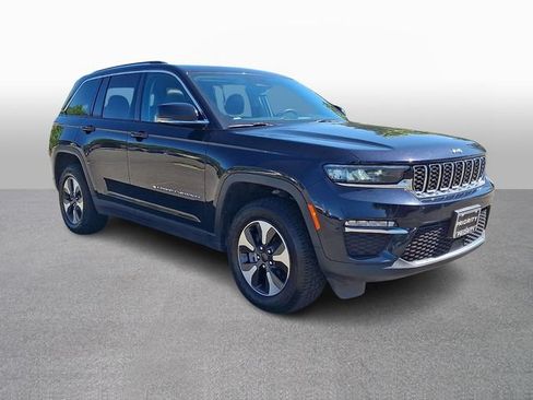 Used 2024 Jeep Grand Cherokee Limited 4xe AWD/4WD image 3