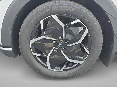 Used 2024 Hyundai Ioniq 5 SE RWD image 28