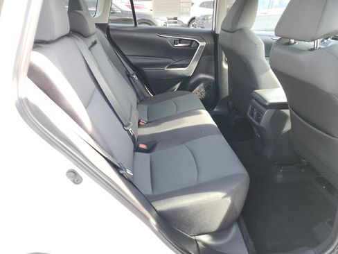 Used 2024 Toyota RAV4 XLE AWD/4WD image 17