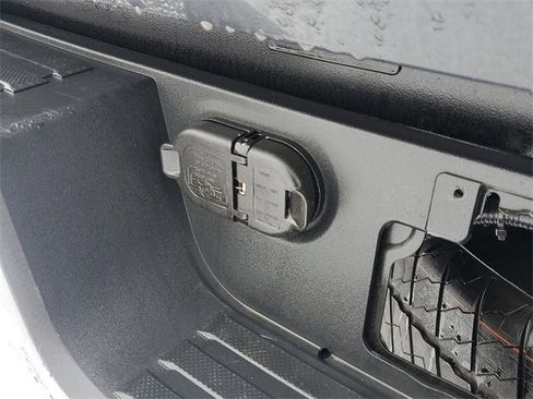 Used 2024 Toyota Tacoma TRD Off-Road w/ TRD Off Road Upgrade Package image 8