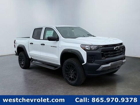 New 2026 Chevrolet Colorado Trail Boss AWD/4WD image 1