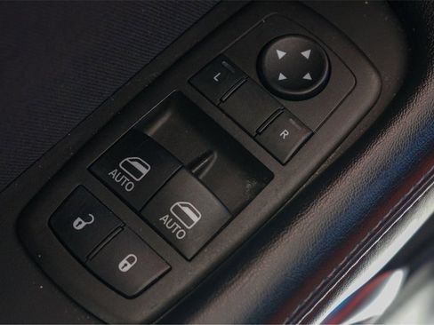 Used 2022 Dodge Challenger SXT w/ Blacktop Package image 20