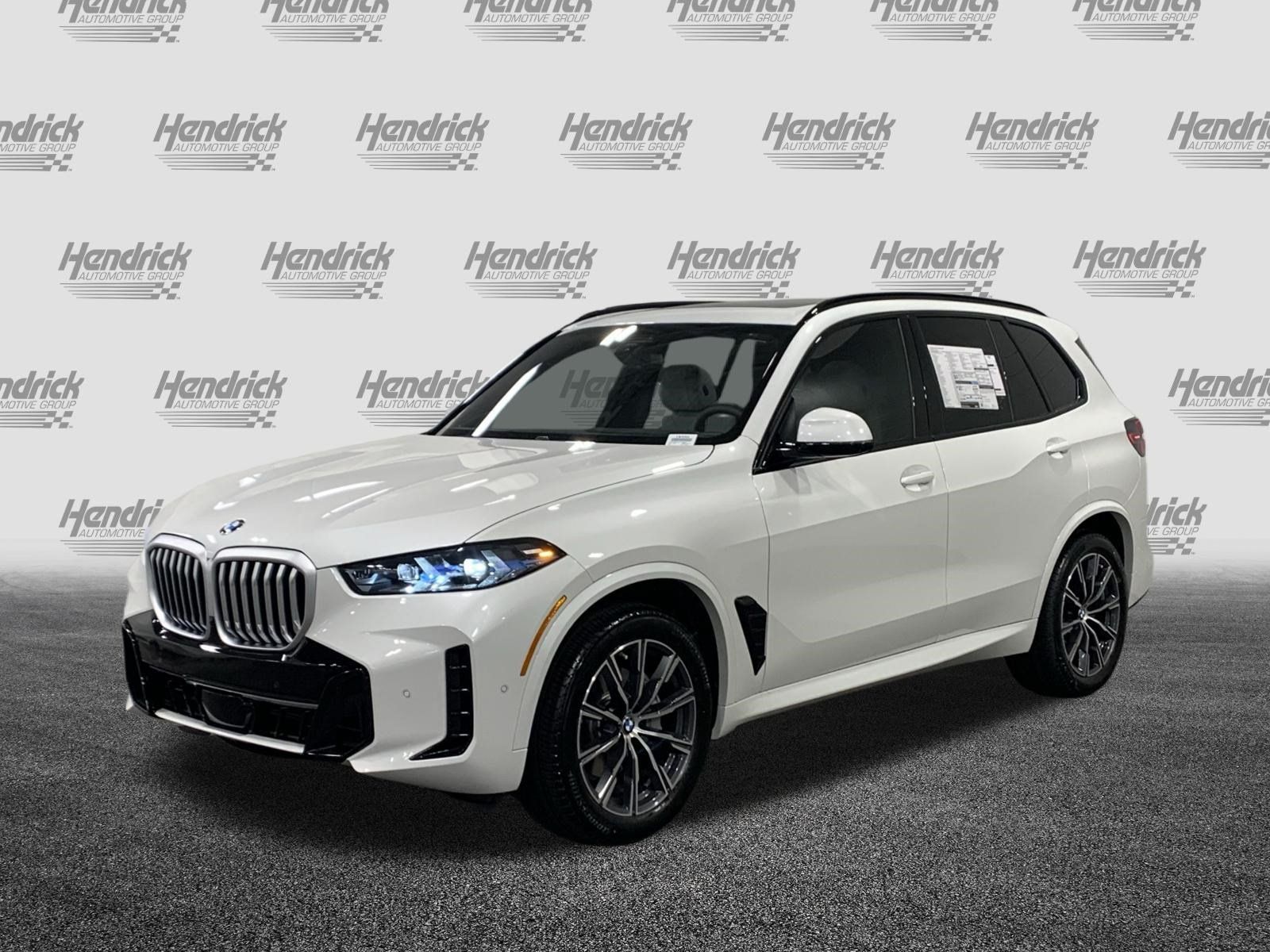 Certified 2026 BMW X5 xDrive40i w/ M Sport Package AWD/4WD image 3
