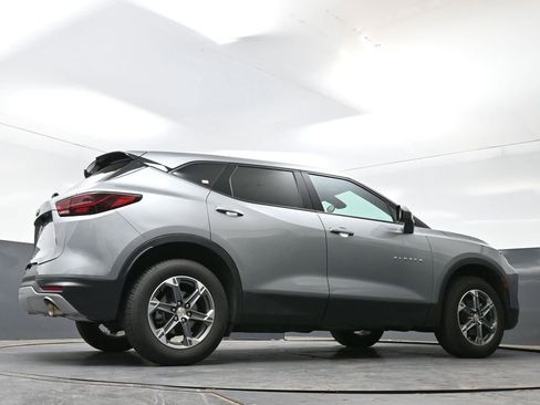 Used 2023 Chevrolet Blazer LT FWD image 23