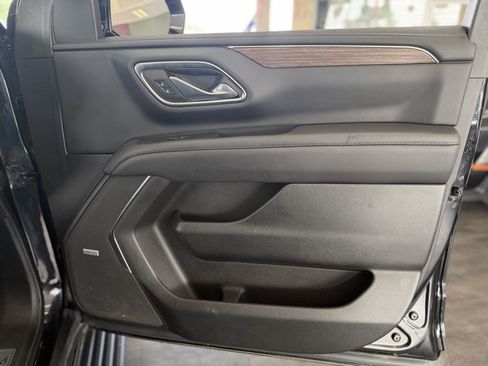 Used 2023 Chevrolet Tahoe High Country AWD/4WD image 59
