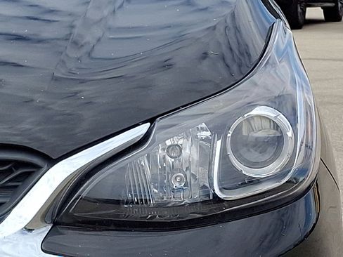 Used 2021 Chevrolet Spark LT FWD image 27