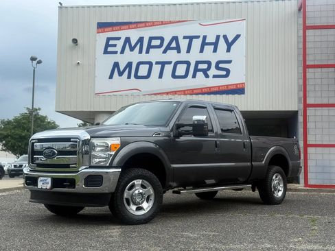 Used 2016 Ford F250 XLT AWD/4WD image 1