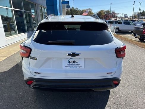New 2026 Chevrolet Trax RS w/ Driver Confidence Package image 5