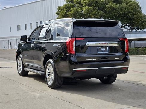 Used 2022 GMC Yukon SLT w/ SLT Premium Package image 5