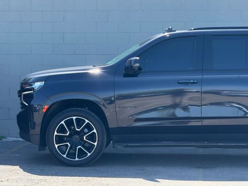 Used 2023 Chevrolet Tahoe RST w/ Luxury Package AWD/4WD image 4