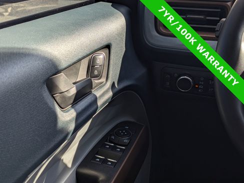 Certified 2024 Ford Maverick Lariat image 24