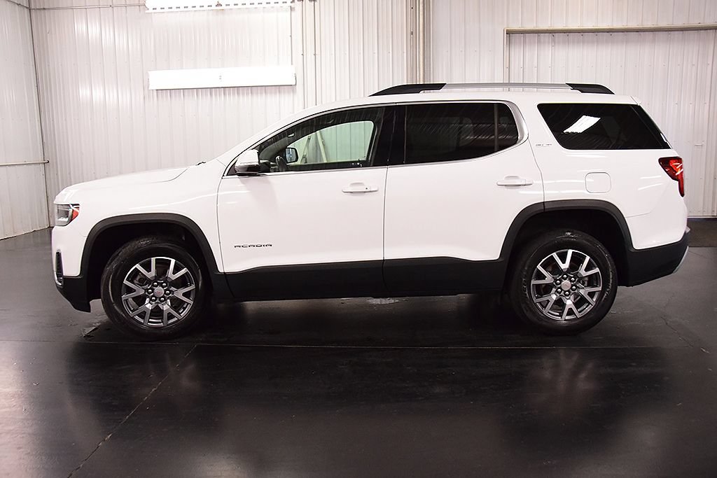 Used 2023 GMC Acadia SLT AWD/4WD image 4