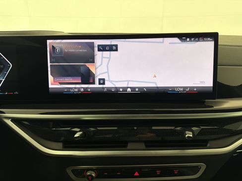 Used 2024 BMW X6 xDrive40i w/ M Sport Professional Package AWD/4WD image 19