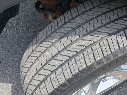 Used 2015 RAM 1500 Express AWD/4WD image 23