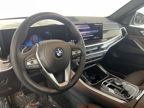 Used 2026 BMW X5 xDrive40i AWD/4WD image 12